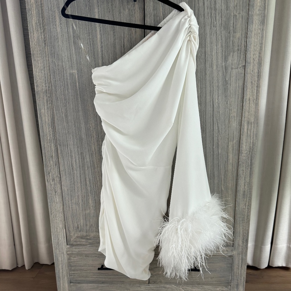 GIGII'S Aden Ruched One-Shoulder Feather Cuff Dress